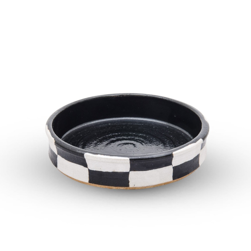 Taku Black Checkered Round Plate